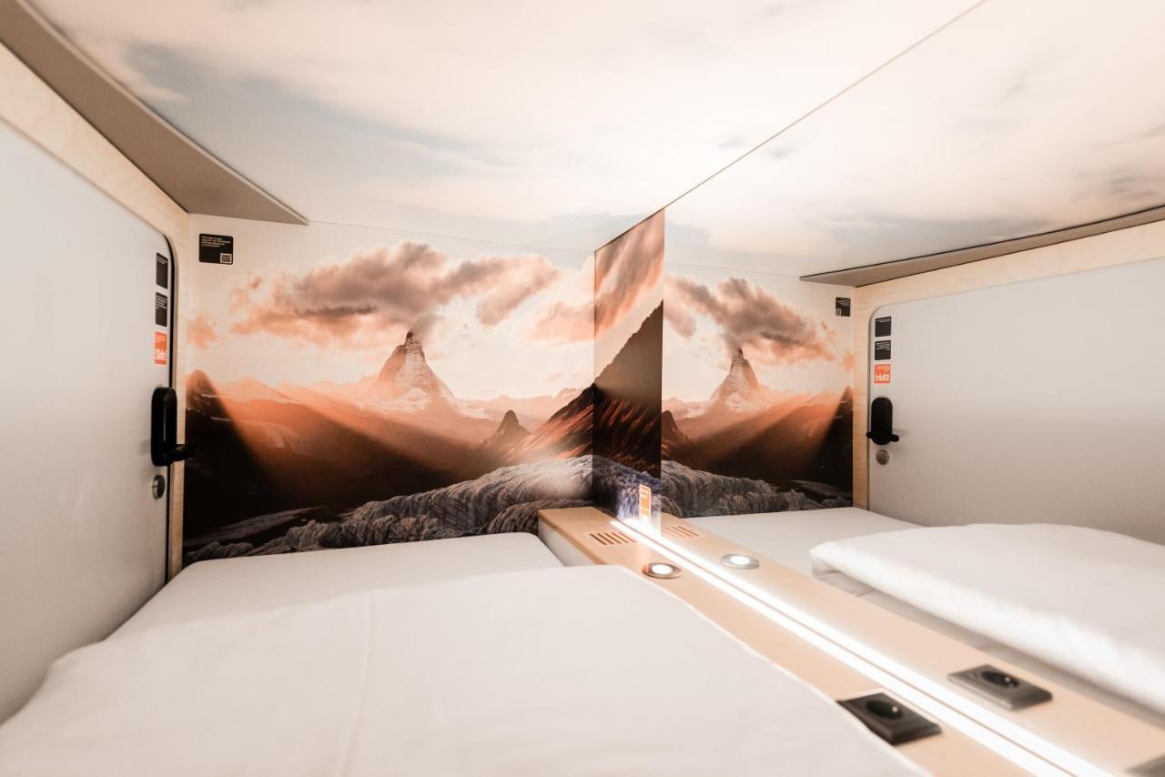 Capsule Hotel - Zurich Airport 클로텐 외부 사진